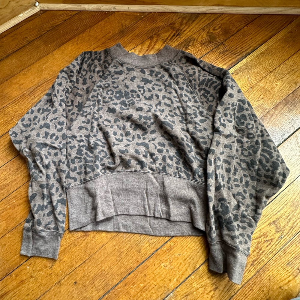 Cheetah print sweatshirt